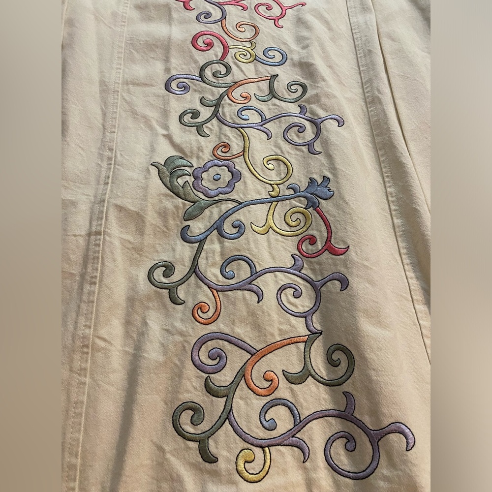 NWT Denim & Co Women’s Beige Painter Jacket Size Medium Pastel Floral Embroidery - Picture 5 of 11